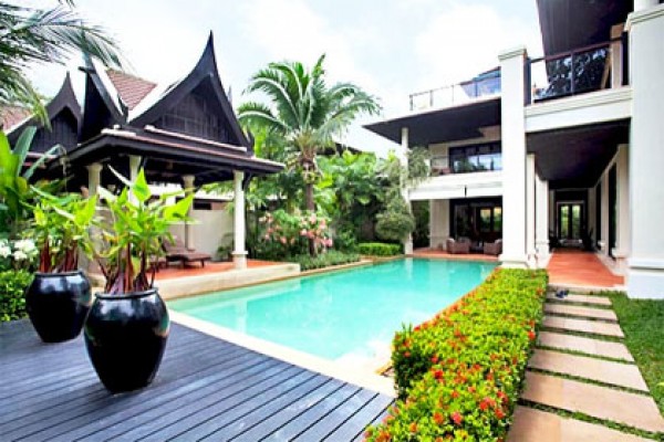 MTW Villa 10 4 bedrooms villa rental Bang Tao beach phuket